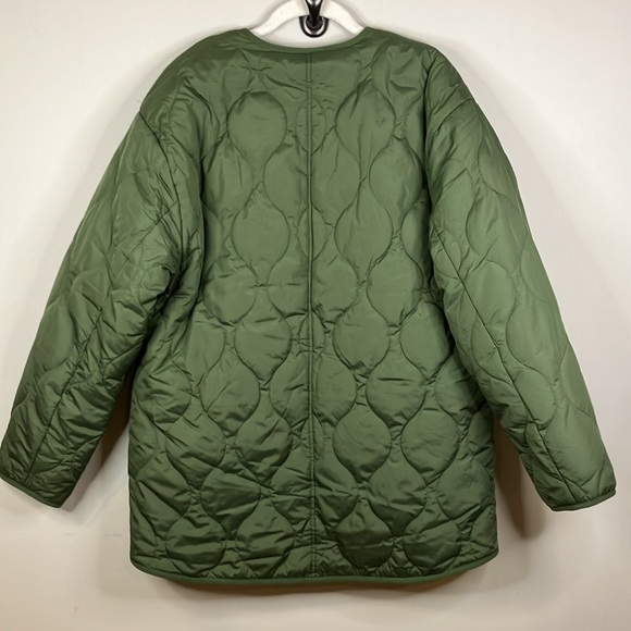 J Crew reversible puffer jacket with Primaloft - Picture 7 of 9